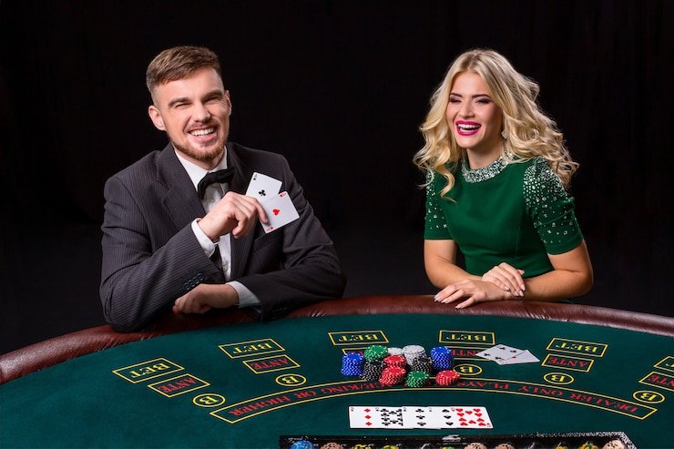 Diamond Empire winning combination highlight on reels